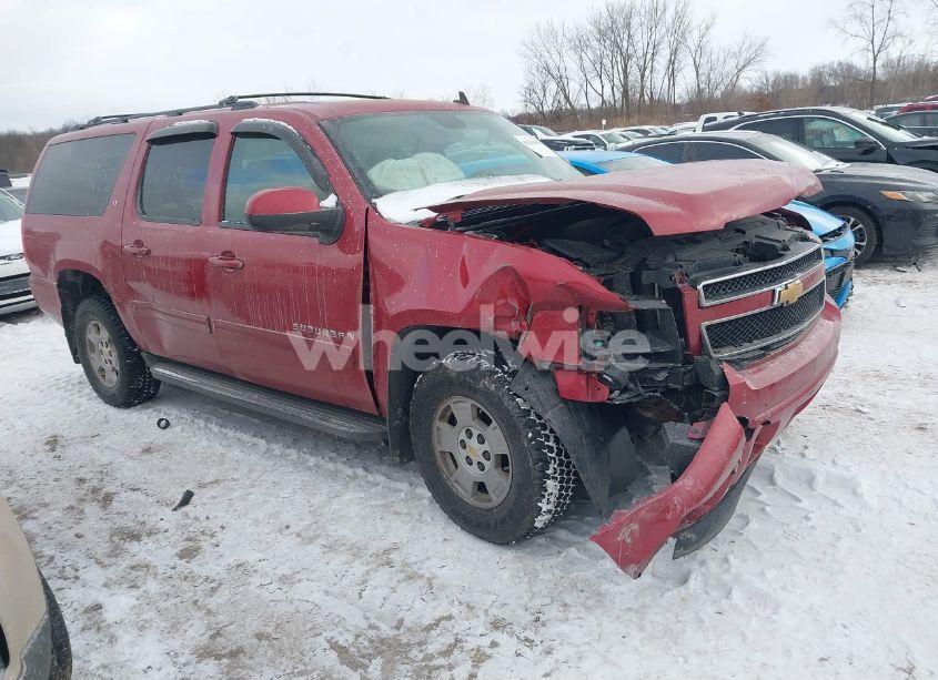 2013 Chevrolet Suburban 1500 LT (VIN 1GNSKJE73DR221583) main photo