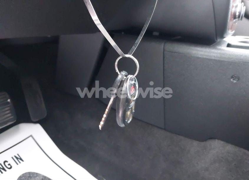 Photo 11 of 2013 Chevrolet Suburban 1500 LT (VIN 1GNSKJE73DR221583)