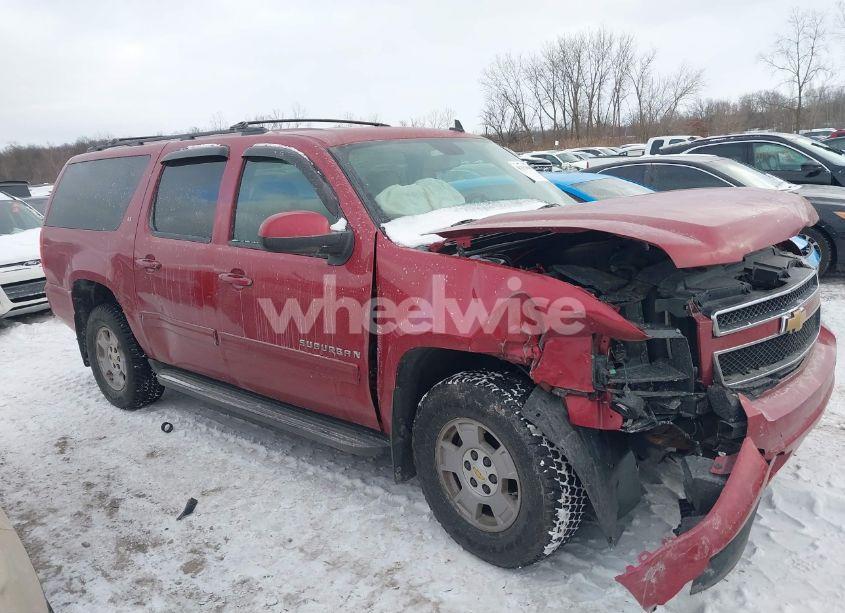 Photo 13 of 2013 Chevrolet Suburban 1500 LT (VIN 1GNSKJE73DR221583)