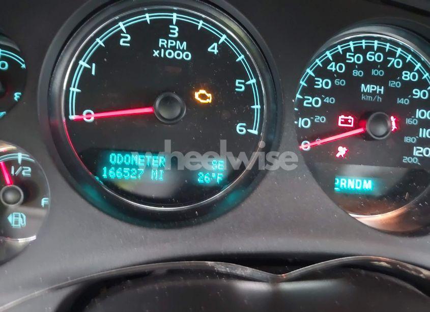 Photo 7 of 2013 Chevrolet Suburban 1500 LT (VIN 1GNSKJE73DR221583)