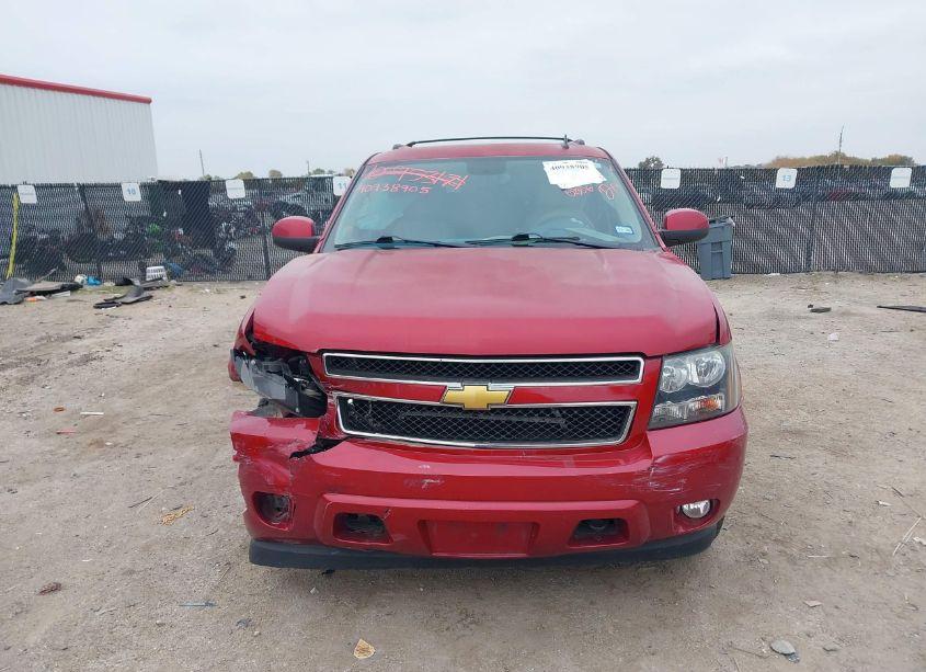 Photo 12 of 2013 Chevrolet Suburban 1500 LT (VIN 1GNSKJE73DR337611)