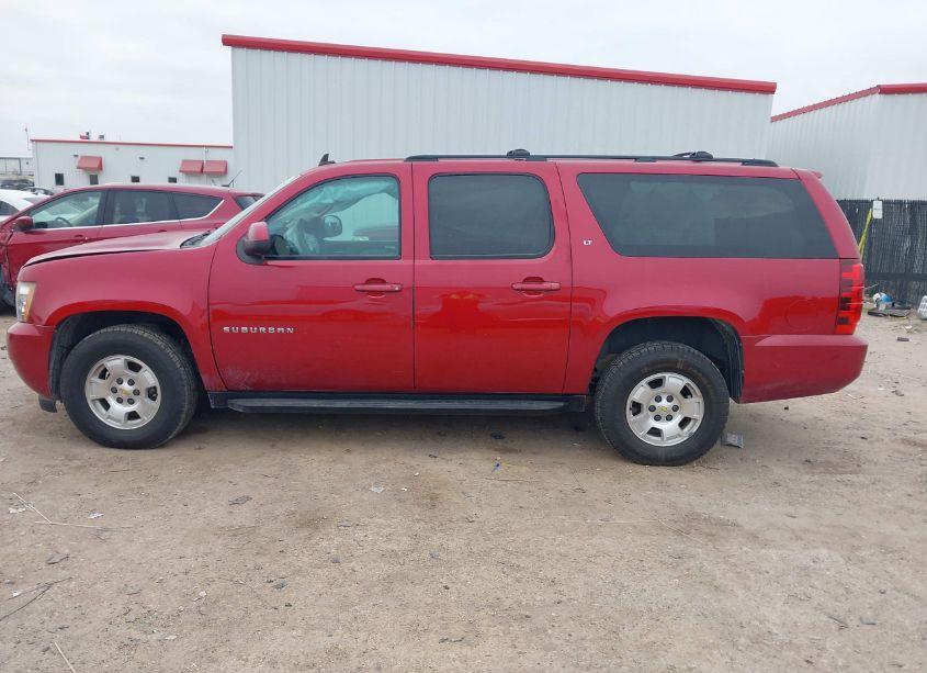 Photo 14 of 2013 Chevrolet Suburban 1500 LT (VIN 1GNSKJE73DR337611)