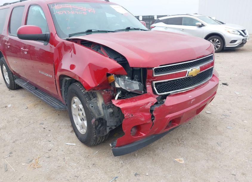 Photo 6 of 2013 Chevrolet Suburban 1500 LT (VIN 1GNSKJE73DR337611)