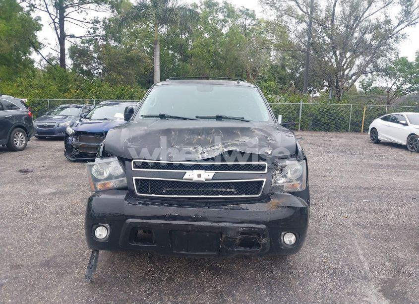 Photo 12 of 2014 Chevrolet Suburban 1500 LT (VIN 1GNSKJE73ER130976)