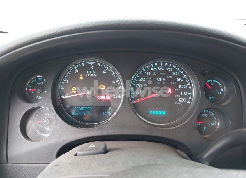 Photo 7 of 2012 Chevrolet Suburban 1500 LT (VIN 1GNSKJE74CR170478)