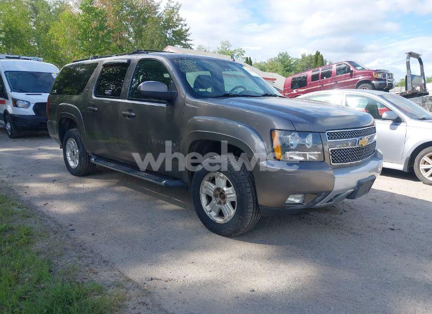 2012 Chevrolet Suburban 1500 LT (VIN 1GNSKJE74CR221767) main photo