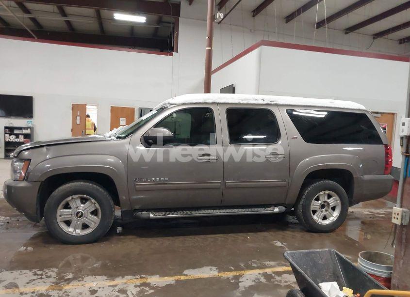 Photo 14 of 2012 Chevrolet Suburban 1500 LT (VIN 1GNSKJE74CR304437)