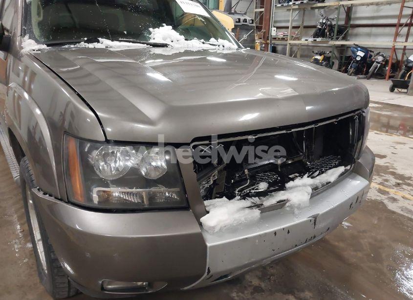 Photo 17 of 2012 Chevrolet Suburban 1500 LT (VIN 1GNSKJE74CR304437)