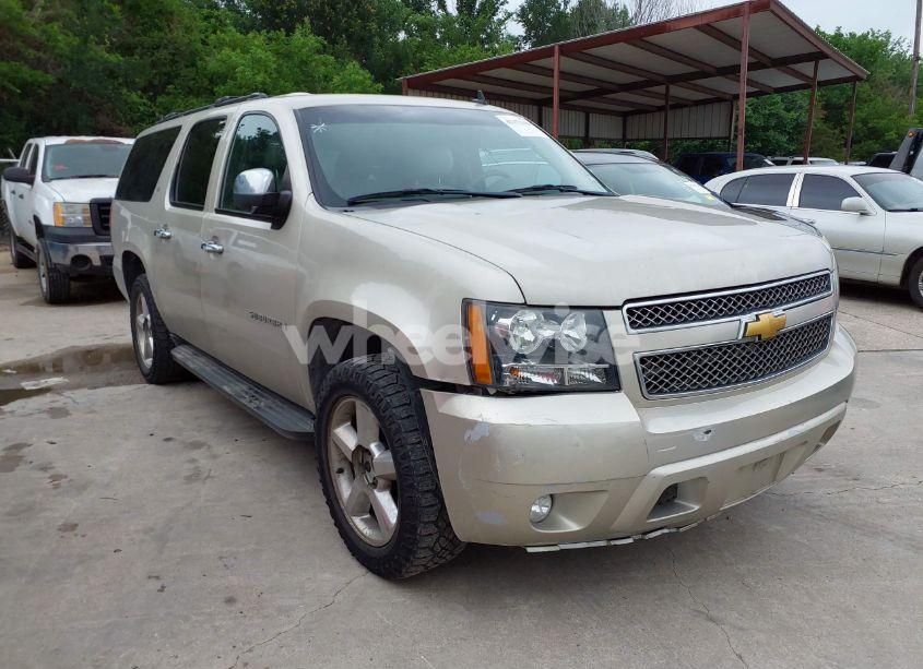 Photo 6 of 2013 Chevrolet Suburban 1500 LT (VIN 1GNSKJE74DR166223)