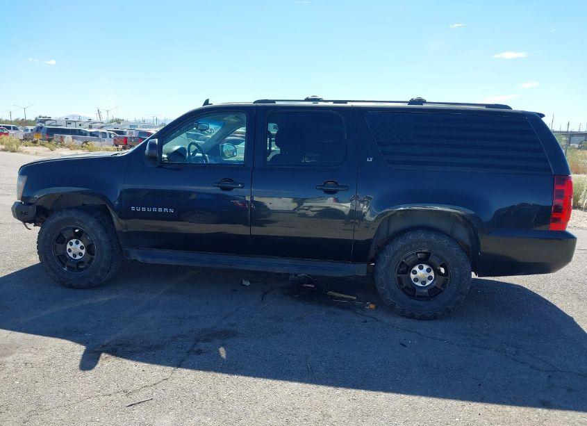 Photo 14 of 2013 Chevrolet Suburban 1500 LT (VIN 1GNSKJE74DR182843)