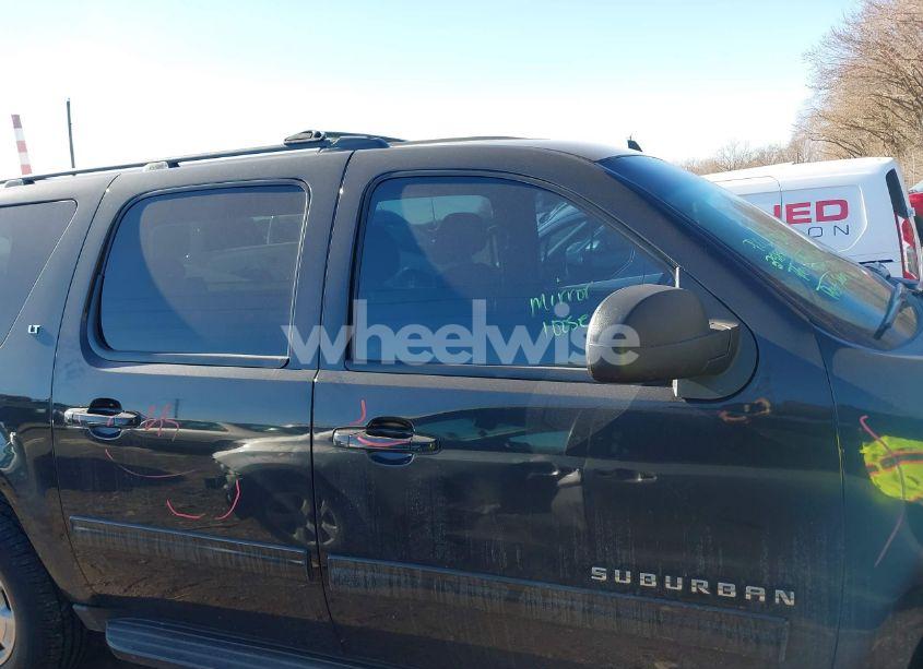 Photo 14 of 2012 Chevrolet Suburban 1500 LT (VIN 1GNSKJE75CR182591)