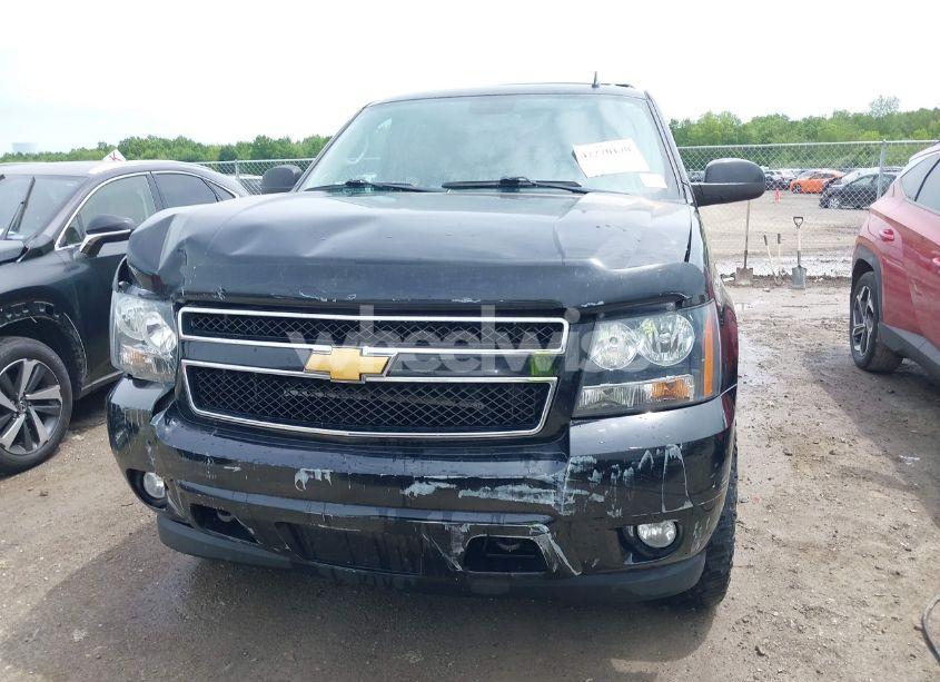 Photo 12 of 2012 Chevrolet Suburban 1500 LT (VIN 1GNSKJE75CR189265)