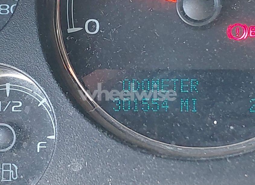 Photo 15 of 2014 Chevrolet Suburban 1500 LT (VIN 1GNSKJE75ER214054)