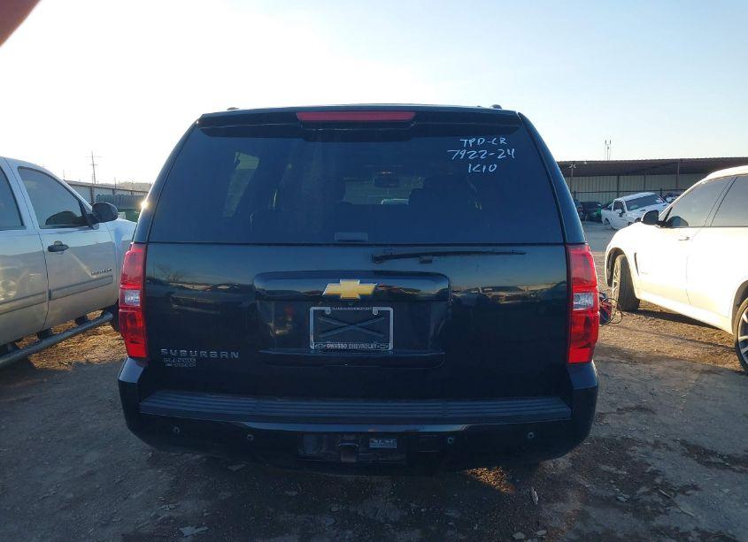 Photo 16 of 2014 Chevrolet Suburban 1500 LT (VIN 1GNSKJE75ER223188)