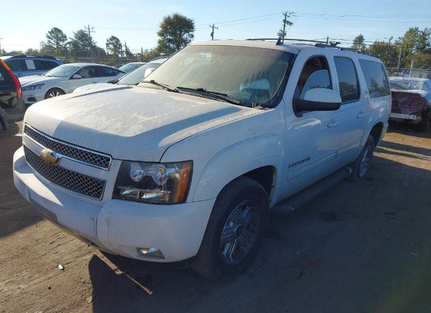 Photo 2 of 2012 Chevrolet Suburban 1500 LT (VIN 1GNSKJE76CR118527)