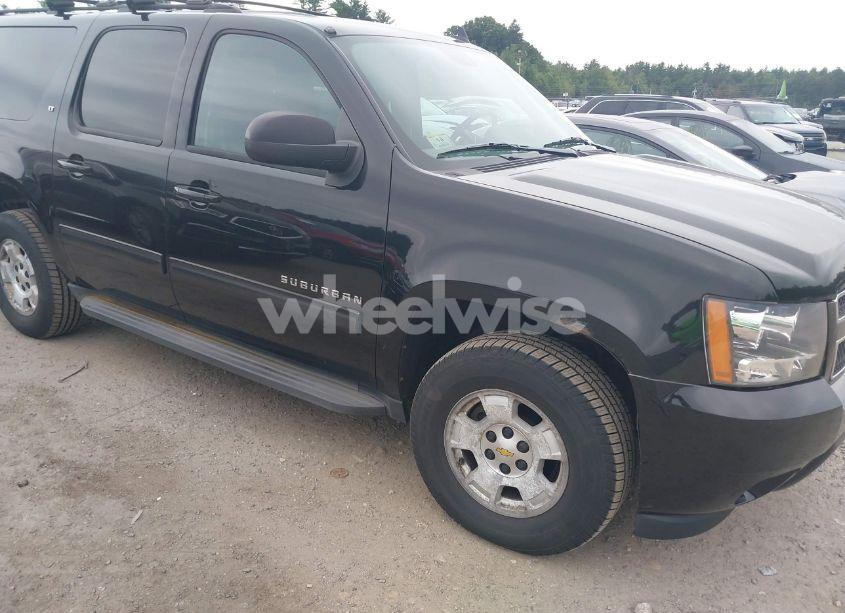 2012 Chevrolet Suburban 1500 LT (VIN 1GNSKJE76CR268699) main photo