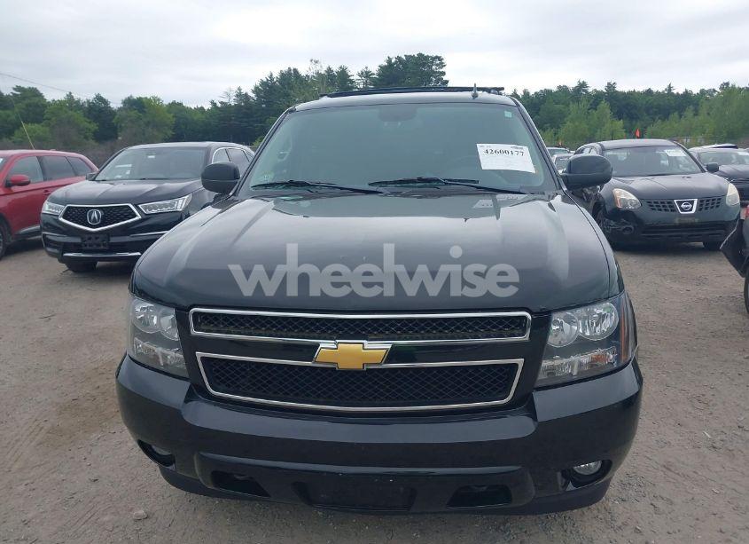 Photo 12 of 2012 Chevrolet Suburban 1500 LT (VIN 1GNSKJE76CR268699)