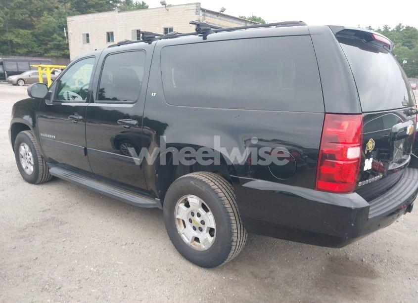Photo 3 of 2012 Chevrolet Suburban 1500 LT (VIN 1GNSKJE76CR268699)