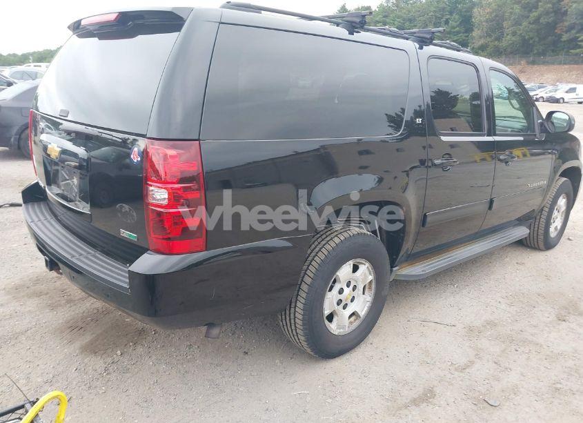 Photo 4 of 2012 Chevrolet Suburban 1500 LT (VIN 1GNSKJE76CR268699)