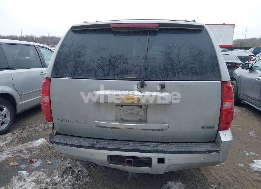 Photo 16 of 2012 Chevrolet Suburban 1500 LT (VIN 1GNSKJE76CR291724)