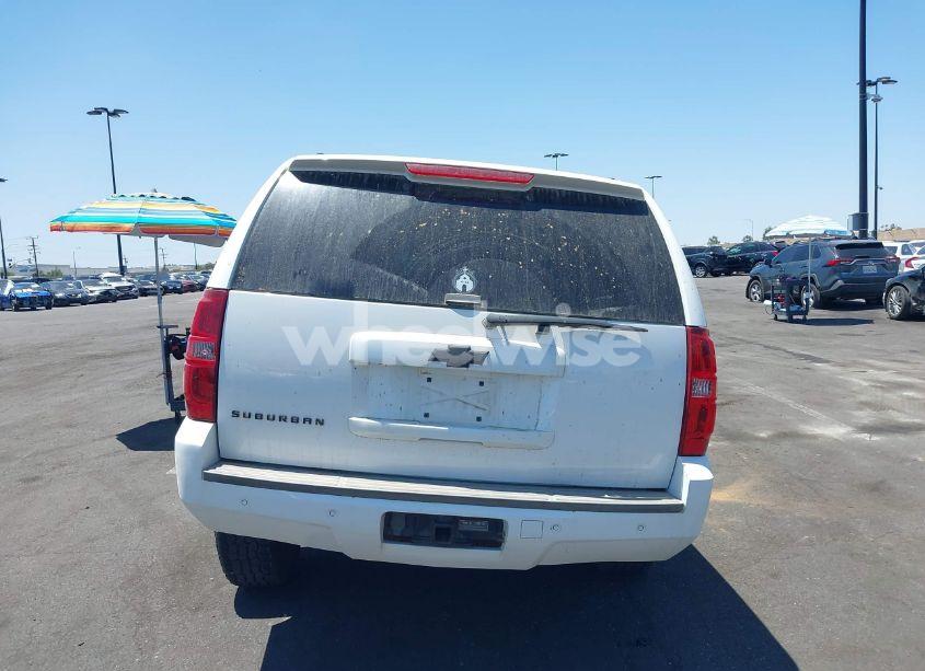 Photo 17 of 2013 Chevrolet Suburban 1500 LT (VIN 1GNSKJE76DR204809)