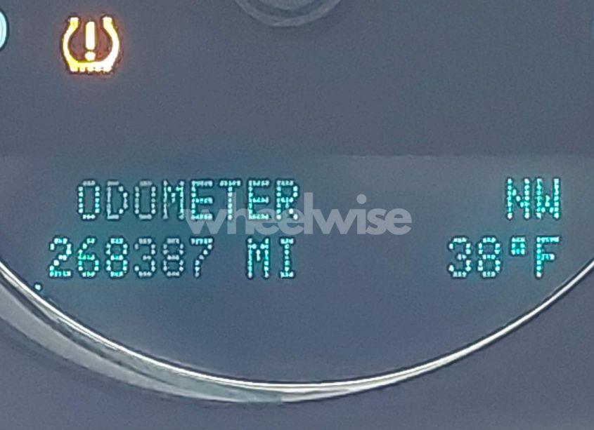 Photo 15 of 2014 Chevrolet Suburban 1500 LT (VIN 1GNSKJE76ER210739)