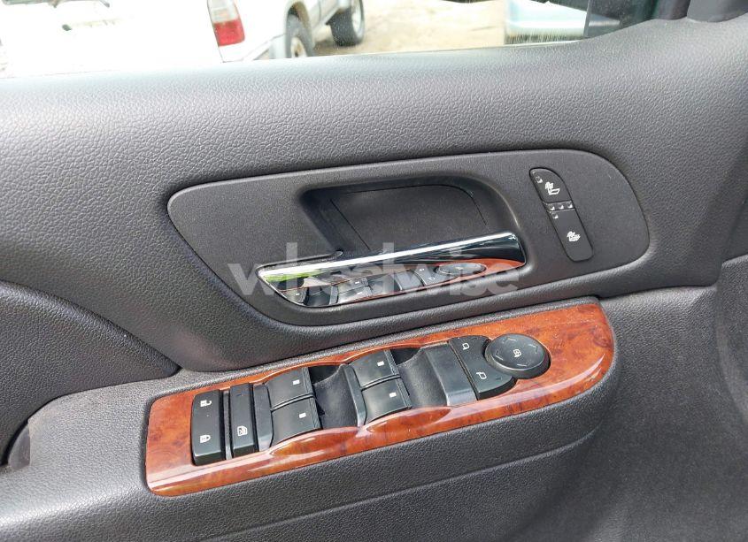 Photo 19 of 2012 Chevrolet Suburban 1500 LT (VIN 1GNSKJE77CR299640)