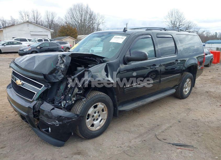 Photo 2 of 2012 Chevrolet Suburban 1500 LT (VIN 1GNSKJE77CR299640)