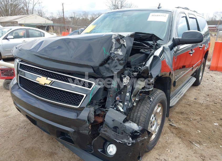 Photo 6 of 2012 Chevrolet Suburban 1500 LT (VIN 1GNSKJE77CR299640)