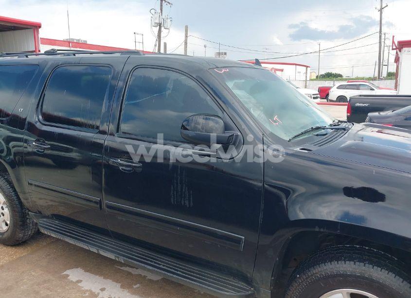 Photo 13 of 2012 Chevrolet Suburban 1500 LT (VIN 1GNSKJE78CR105794)