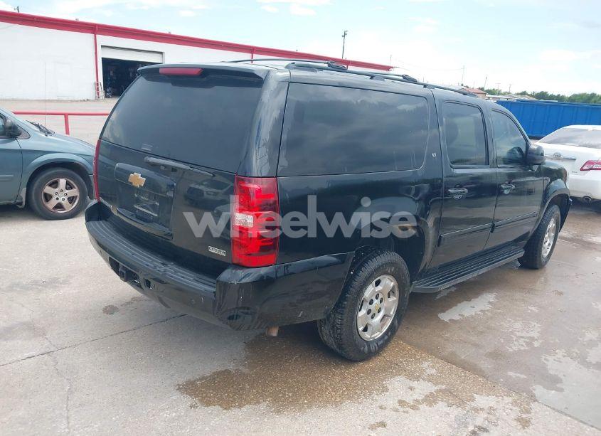 Photo 4 of 2012 Chevrolet Suburban 1500 LT (VIN 1GNSKJE78CR105794)