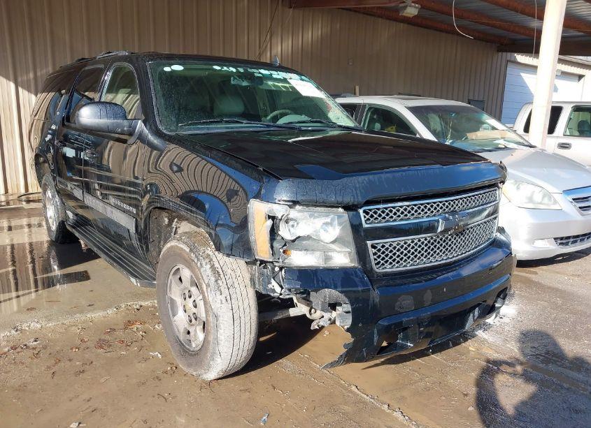 2012 Chevrolet Suburban 1500 LT (VIN 1GNSKJE78CR188093) main photo