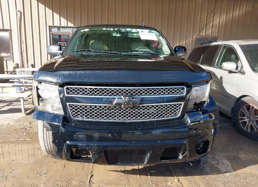 Photo 12 of 2012 Chevrolet Suburban 1500 LT (VIN 1GNSKJE78CR188093)