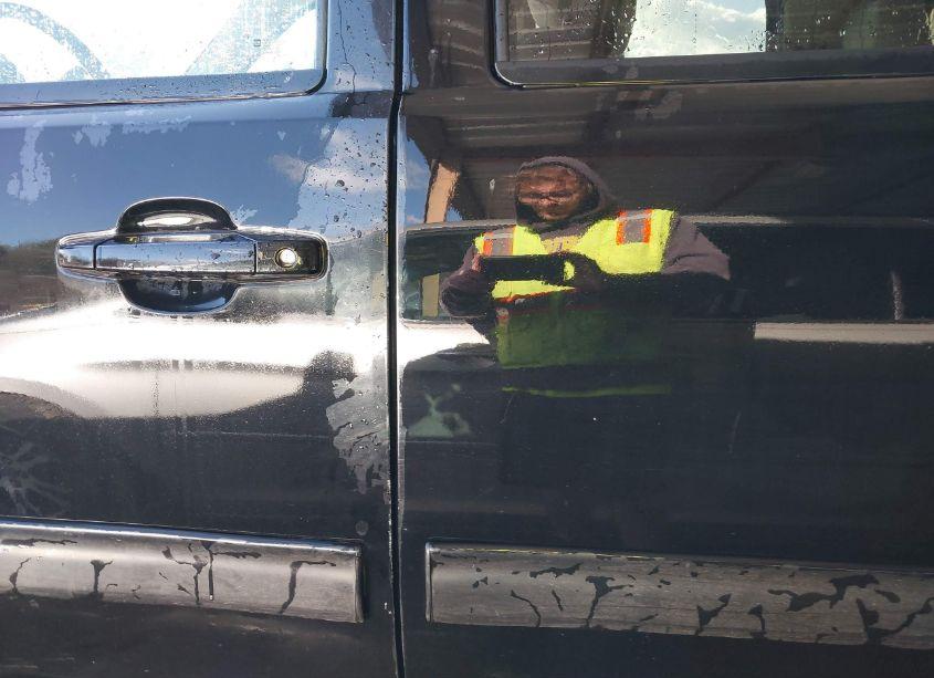 Photo 14 of 2012 Chevrolet Suburban 1500 LT (VIN 1GNSKJE78CR188093)