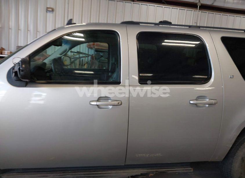 Photo 15 of 2013 Chevrolet Suburban 1500 LT (VIN 1GNSKJE78DR270665)