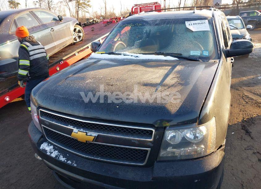 Photo 12 of 2013 Chevrolet Suburban 1500 LT (VIN 1GNSKJE78DR347079)