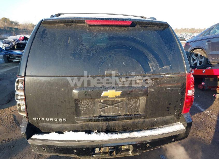 Photo 16 of 2013 Chevrolet Suburban 1500 LT (VIN 1GNSKJE78DR347079)