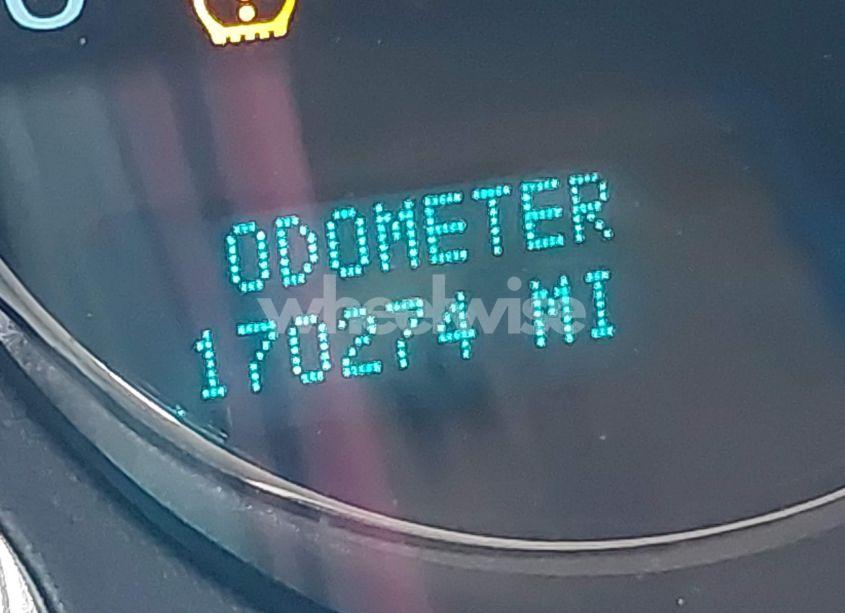 Photo 7 of 2013 Chevrolet Suburban 1500 LT (VIN 1GNSKJE78DR347079)