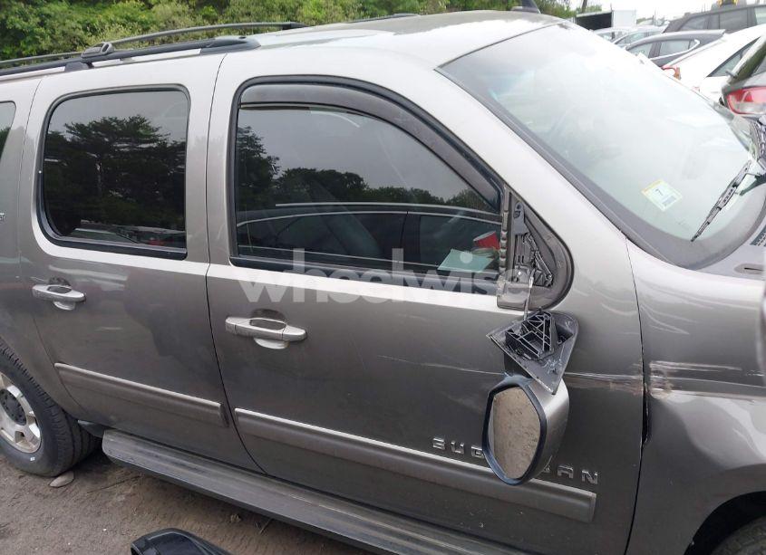 Photo 13 of 2012 Chevrolet Suburban 1500 LT (VIN 1GNSKJE79CR219657)