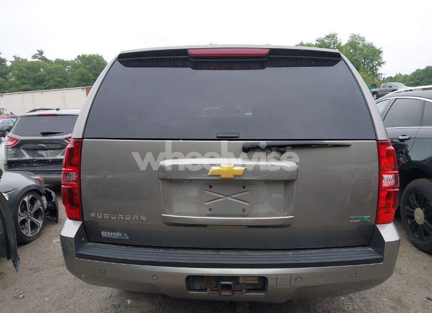 Photo 16 of 2012 Chevrolet Suburban 1500 LT (VIN 1GNSKJE79CR219657)
