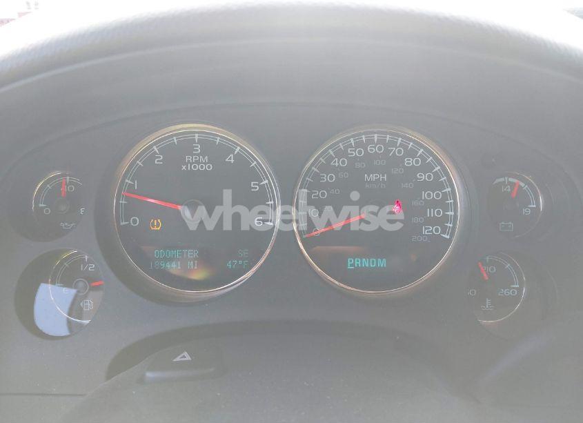 Photo 7 of 2012 Chevrolet Suburban 1500 LT (VIN 1GNSKJE79CR240850)