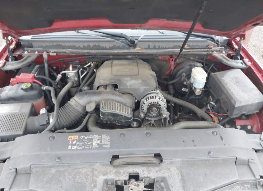 Photo 10 of 2013 Chevrolet Suburban 1500 LT (VIN 1GNSKJE79DR366191)