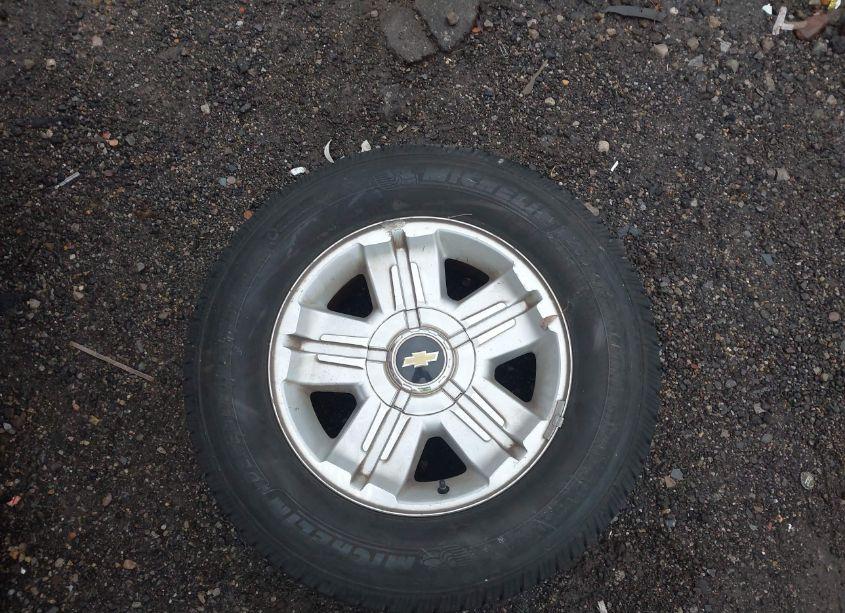 Photo 12 of 2013 Chevrolet Suburban 1500 LT (VIN 1GNSKJE79DR366191)