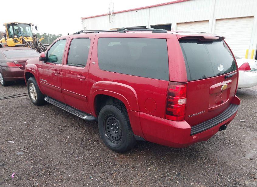 Photo 3 of 2013 Chevrolet Suburban 1500 LT (VIN 1GNSKJE79DR366191)