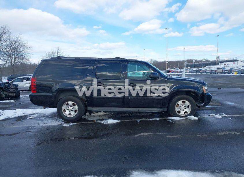 Photo 13 of 2014 Chevrolet Suburban 1500 LT (VIN 1GNSKJE79ER112014)