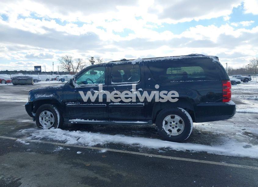 Photo 14 of 2014 Chevrolet Suburban 1500 LT (VIN 1GNSKJE79ER112014)