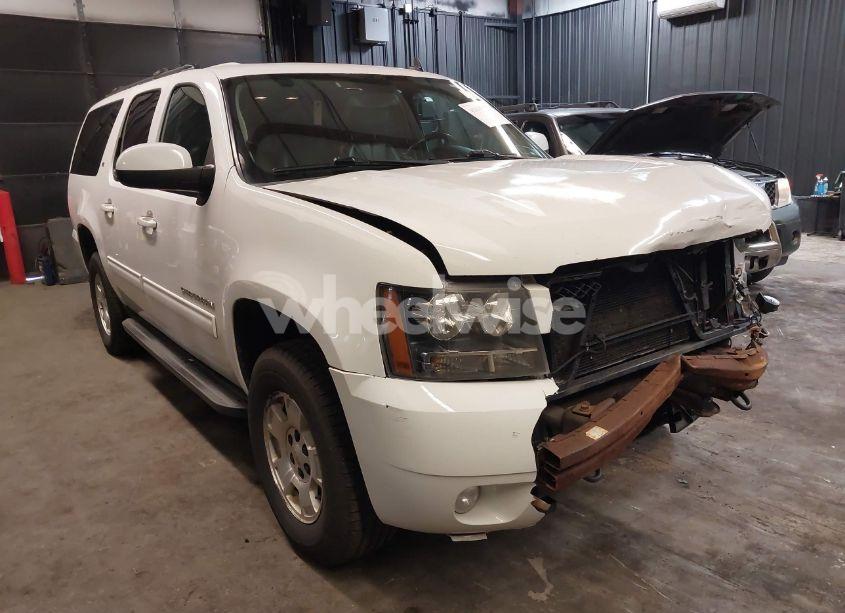 2012 Chevrolet Suburban 1500 LT (VIN 1GNSKJE7XCR199239) main photo