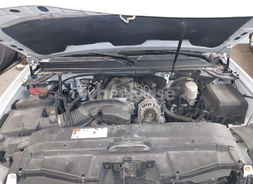 Photo 10 of 2012 Chevrolet Suburban 1500 LT (VIN 1GNSKJE7XCR199239)