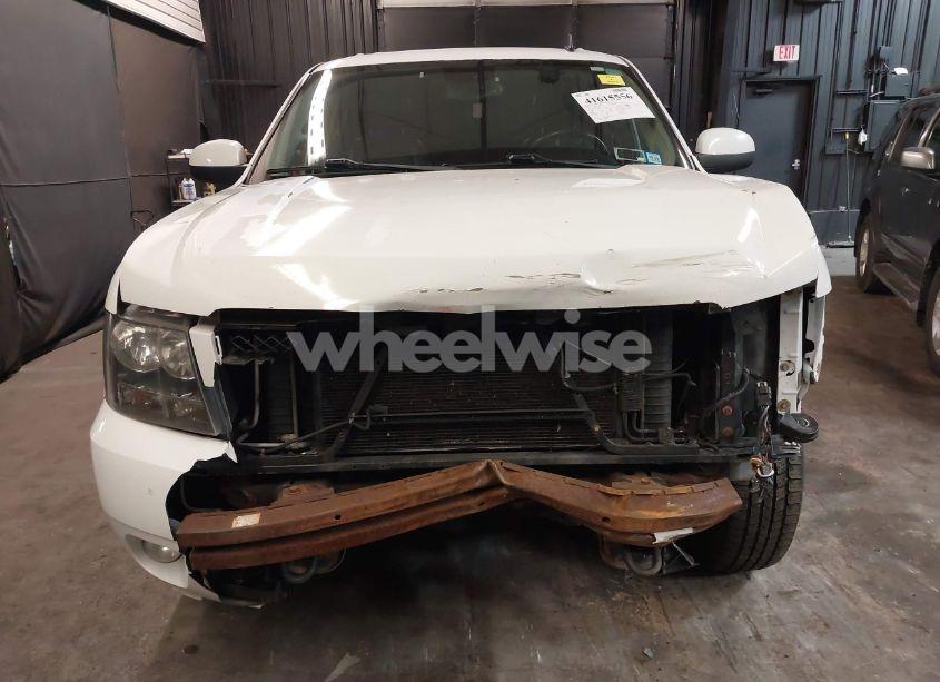 Photo 13 of 2012 Chevrolet Suburban 1500 LT (VIN 1GNSKJE7XCR199239)