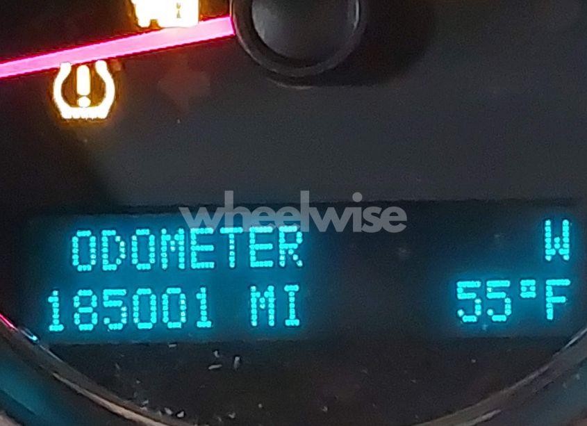 Photo 16 of 2012 Chevrolet Suburban 1500 LT (VIN 1GNSKJE7XCR199239)